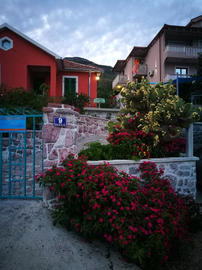 הרצג-נובי Vila Jadranka Apartments מראה חיצוני תמונה